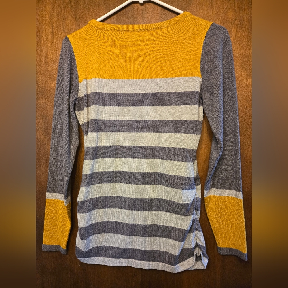 OneA Striped Colorblock Top - Picture 2 of 2